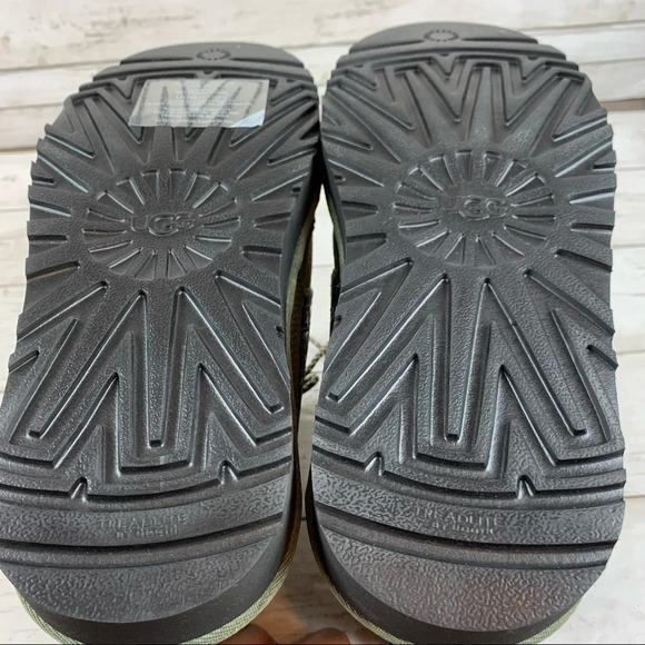 Ugg Neumel Gore-Tex Waterproof Suede Chukka Boots Olive Green Logo 7 Lace Up - Picture 9 of 12